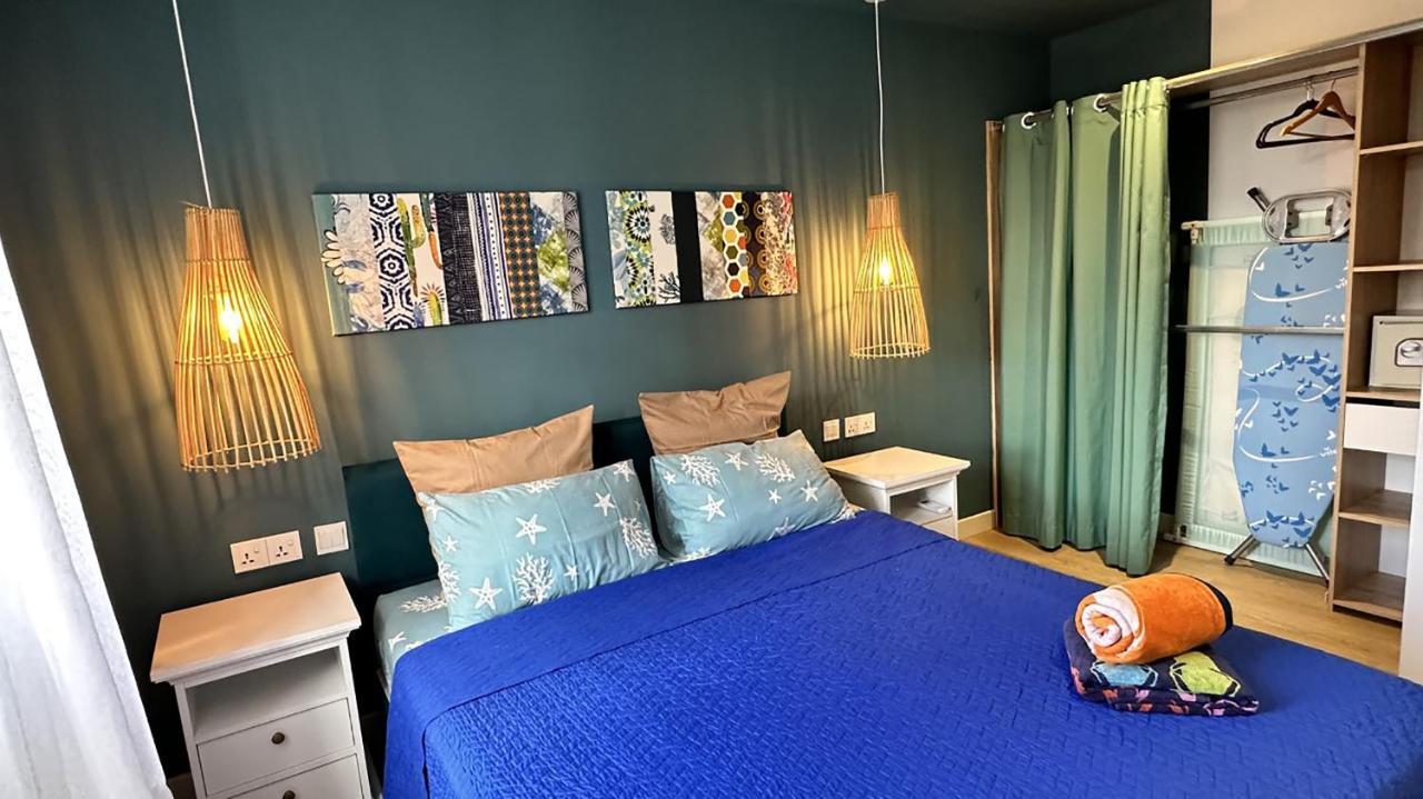 Les Cerisiers - Beach Apartment With Pool, Few Steps To The Beach Flic en Flac Bagian luar foto